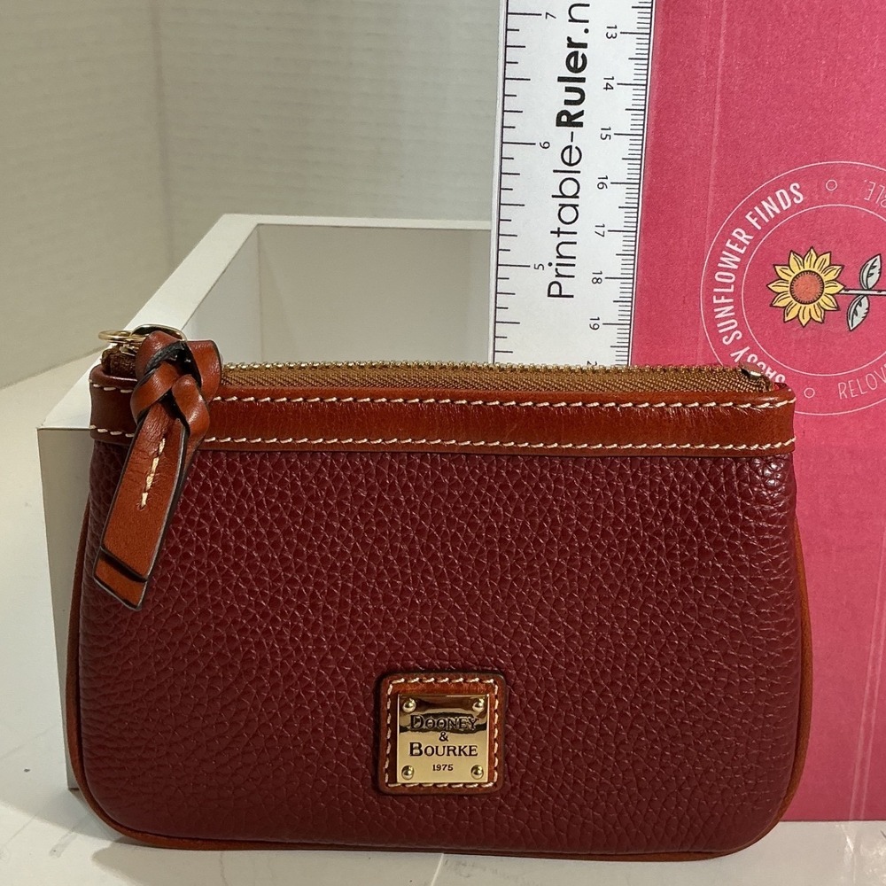 Dooney & Bourke Pebble Grain Leather Coin Case Wallet Cabernet Burgundy Tan Trim - Picture 3 of 10